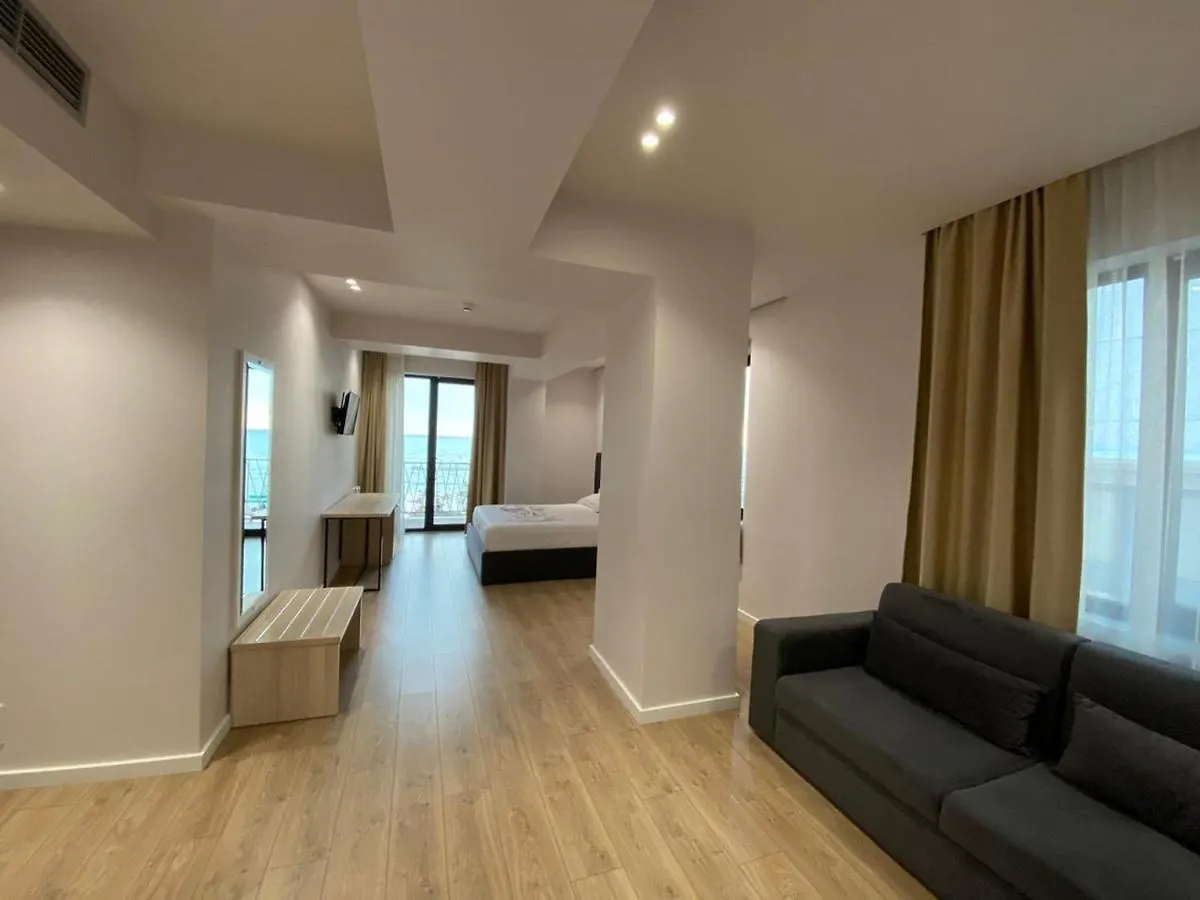 Hotel Alion Durrës 4*,